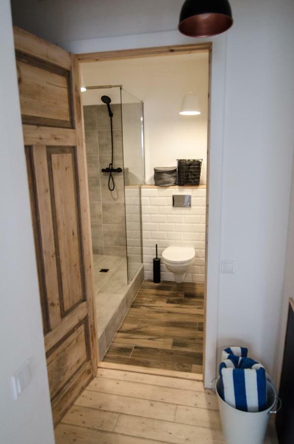 Frankenstein Girl Apartment เลียปาญา ภายนอก รูปภาพ