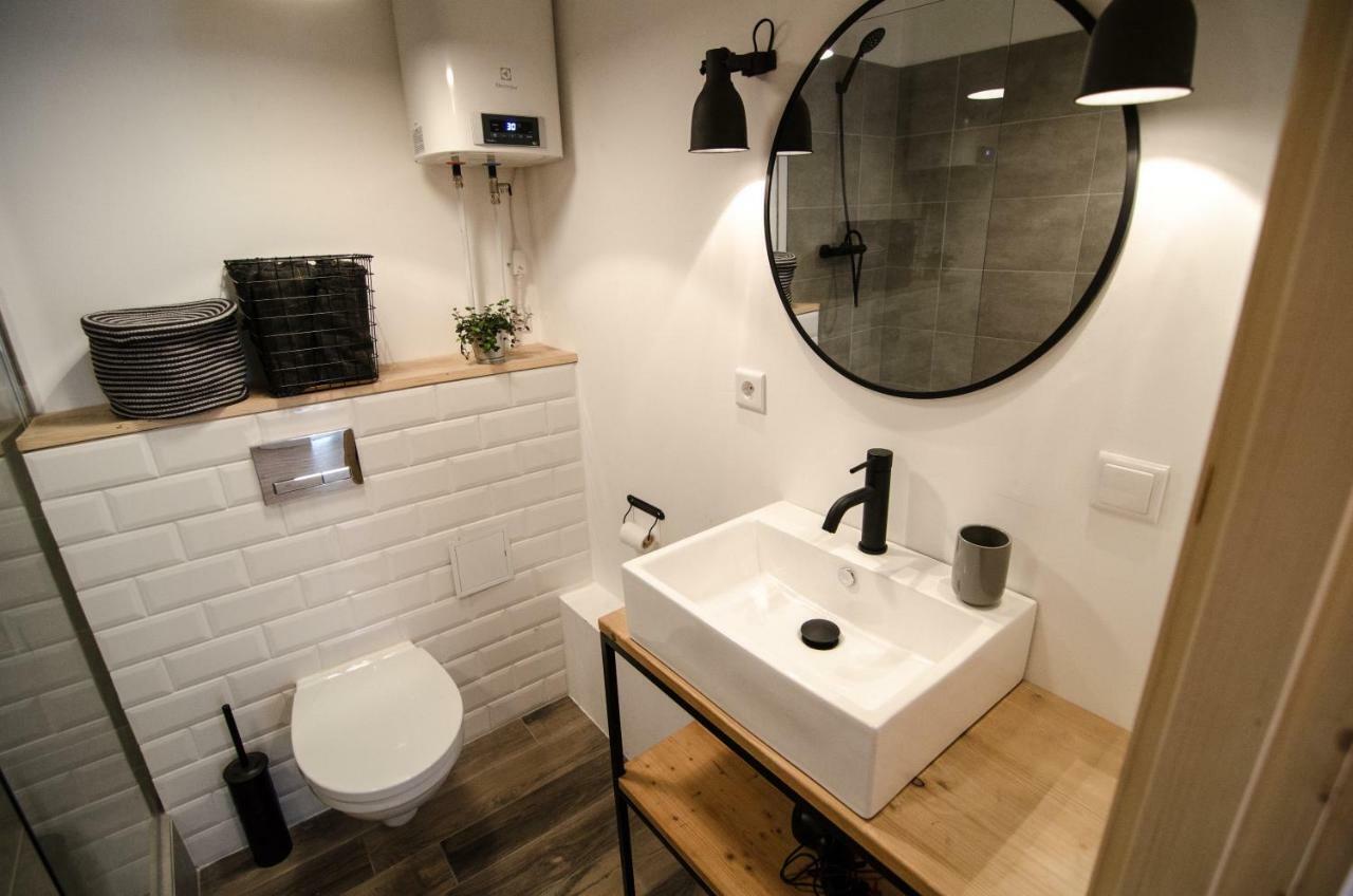 Frankenstein Girl Apartment เลียปาญา ภายนอก รูปภาพ