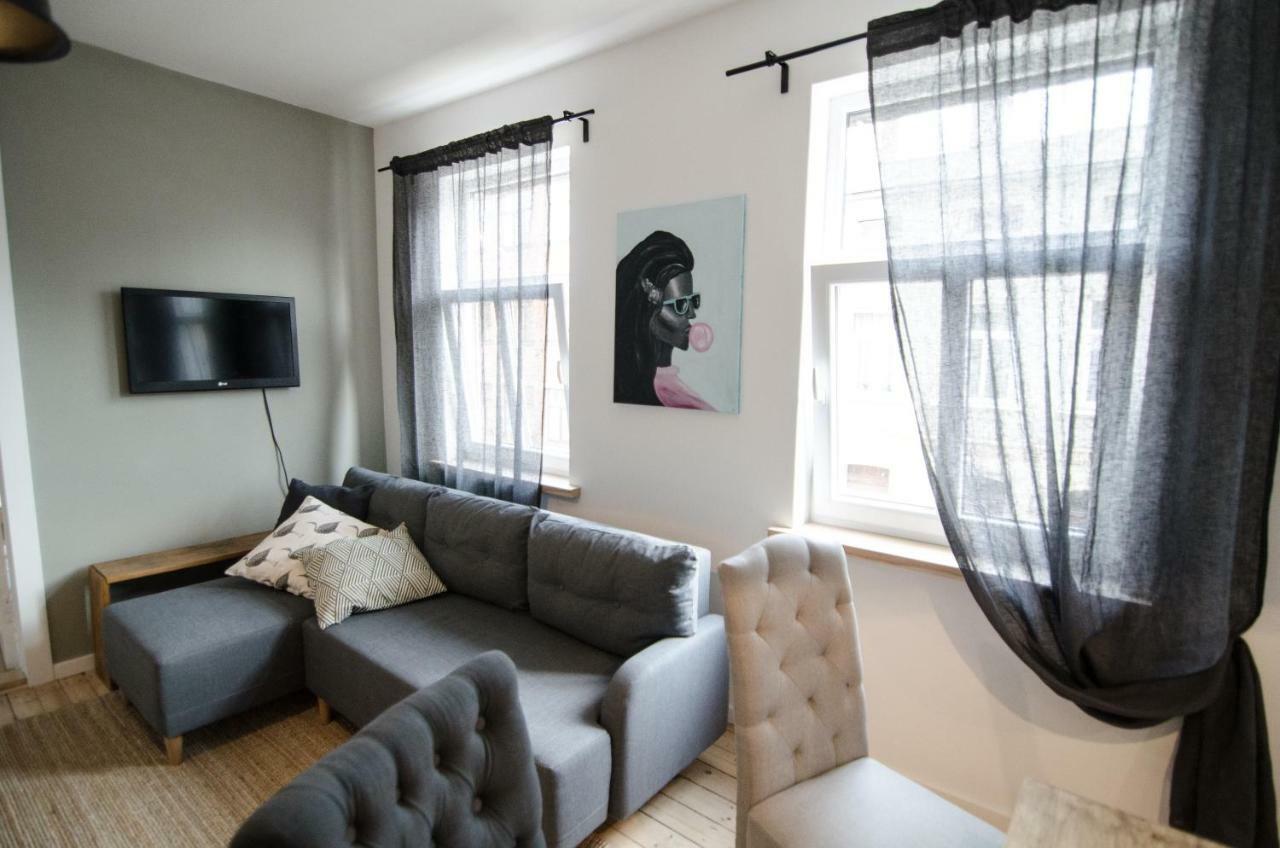 Frankenstein Girl Apartment เลียปาญา ภายนอก รูปภาพ