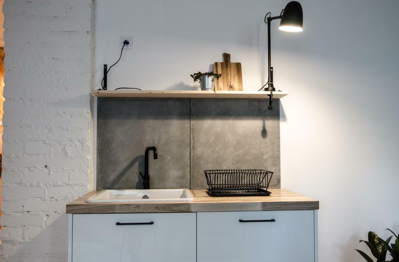 Frankenstein Girl Apartment เลียปาญา ภายนอก รูปภาพ
